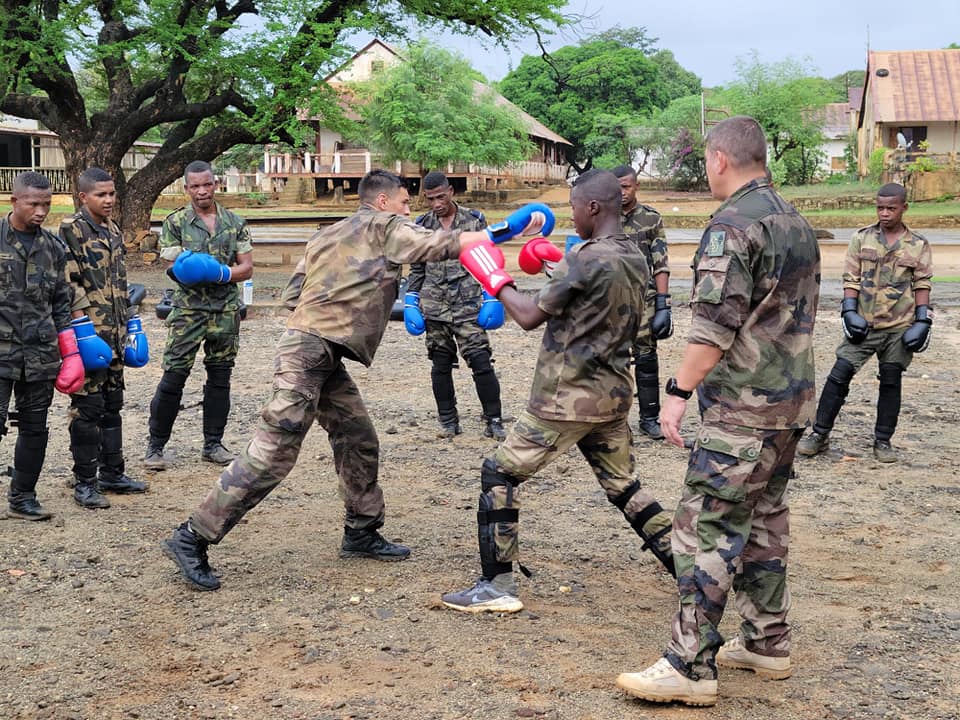 Le DLEM reprend la coopération régionale militaire avec Madagascar