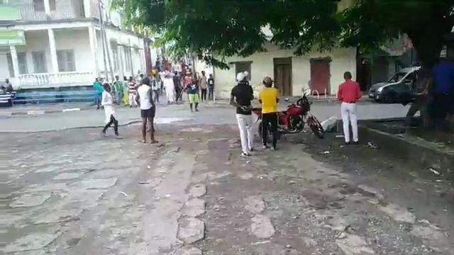 Une manifestation interdite fait 23 blessés et de gros dégâts aux Comores